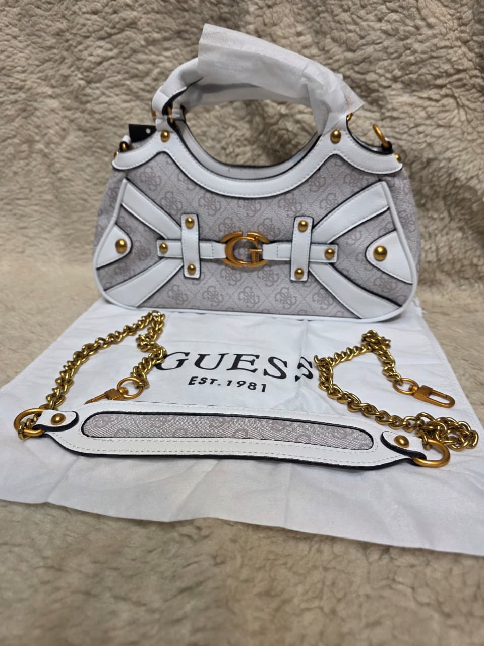 Guess mintha small satchel in white and gray logo print