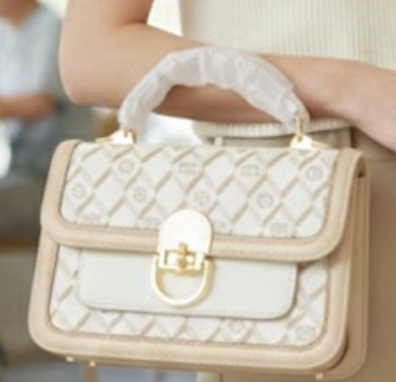 MKME sling Bag in Cream Colour