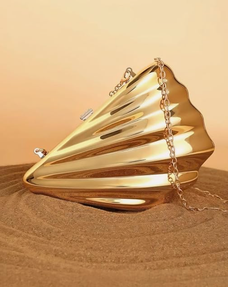 Shell Shaped Metal Hand Bag in Gold
