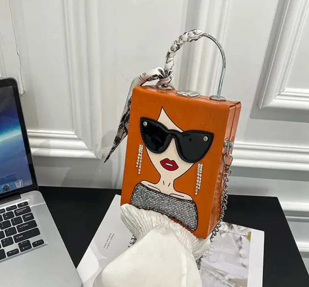 Wooden statement Hand Bag in Brown